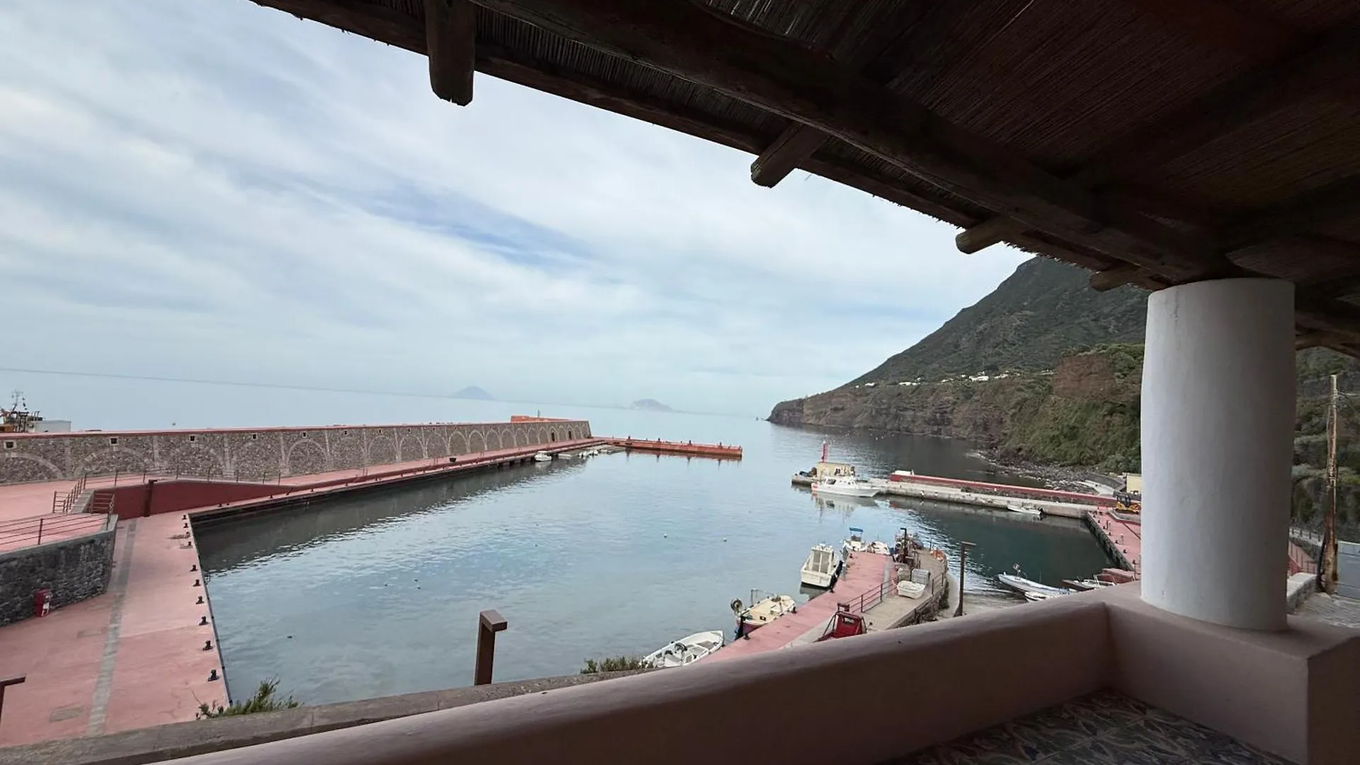 Casa Cappero - Sul Porto Di Malfa 아파트 이탈리아